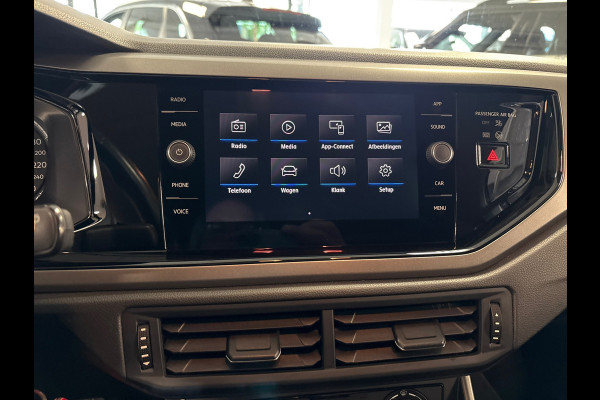 Volkswagen Polo 1.0 MPI Beats,apple carplay,pdc,media ,onderhouds history