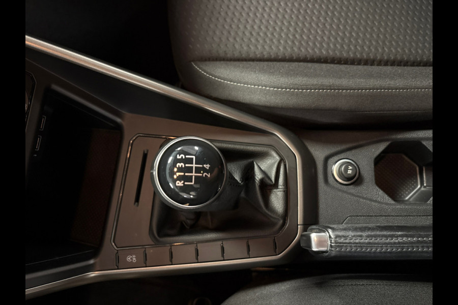 Volkswagen Polo 1.0 MPI Beats,apple carplay,pdc,media ,onderhouds history