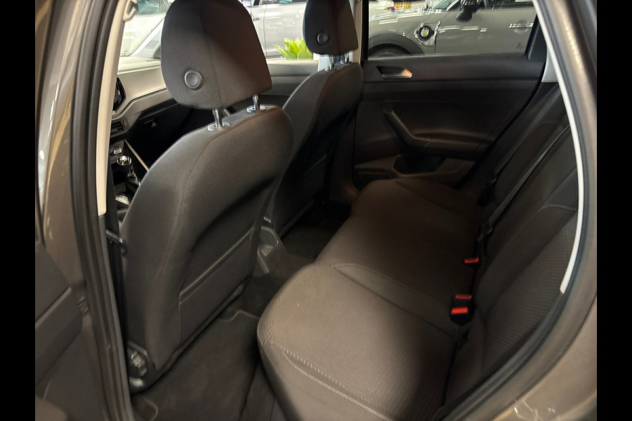 Volkswagen Polo 1.0 MPI Beats,apple carplay,pdc,media ,onderhouds history