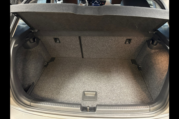 Volkswagen Polo 1.0 MPI Beats,apple carplay,pdc,media ,onderhouds history