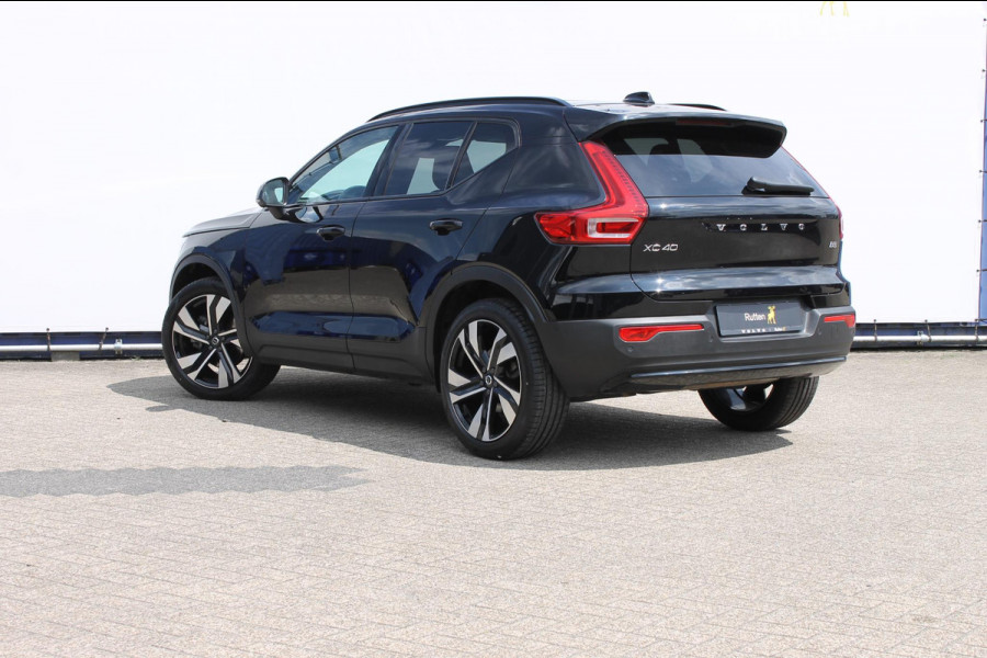 Volvo XC40 B3 177PK Automaat Plus Dark Google infotainment / Draadloos telefoon opladen / Elektrisch bedienbare bestuurdersstoel met geheugen / Adaptieve Cruise Control / Panoramisch schuif-kanteldak