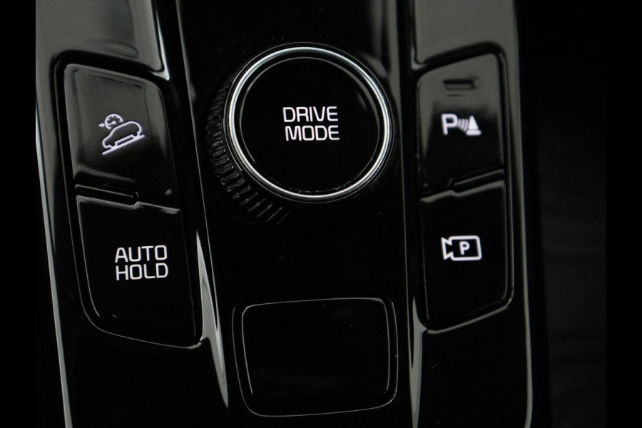 Kia Sportage 1.6 T-GDi Hybrid DynamicPlusLine | Panoramadak | Matrix LED | Trekhaak | Half leder | Adaptive cruise | Stoel & stuurverwarming | Camera | Carplay | Keyless | Navigatie
