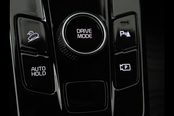 Kia Sportage 1.6 T-GDi Hybrid DynamicPlusLine | Panoramadak | Matrix LED | Trekhaak | Half leder | Adaptive cruise | Stoel & stuurverwarming | Camera | Carplay | Keyless | Navigatie