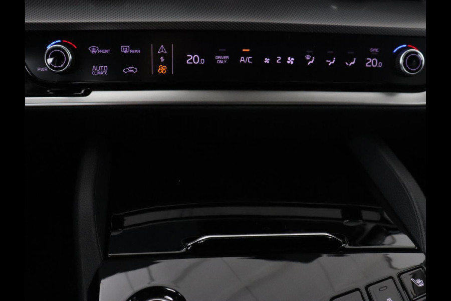 Kia Sportage 1.6 T-GDi Hybrid DynamicPlusLine | Panoramadak | Matrix LED | Trekhaak | Half leder | Adaptive cruise | Stoel & stuurverwarming | Camera | Carplay | Keyless | Navigatie