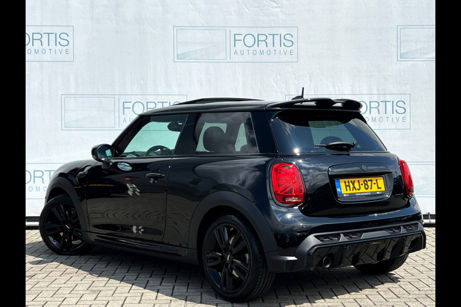 MINI Mini 1.5 Cooper John Cooper Works PANO | STUURWIEL VERW | STOELVERW | KEYLESS | DEALER ONDERH | SFEERVERL |