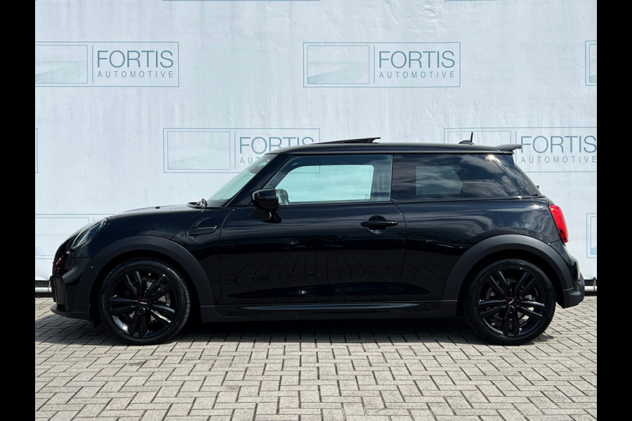 MINI Mini 1.5 Cooper John Cooper Works PANO | STUURWIEL VERW | STOELVERW | KEYLESS | DEALER ONDERH | SFEERVERL |