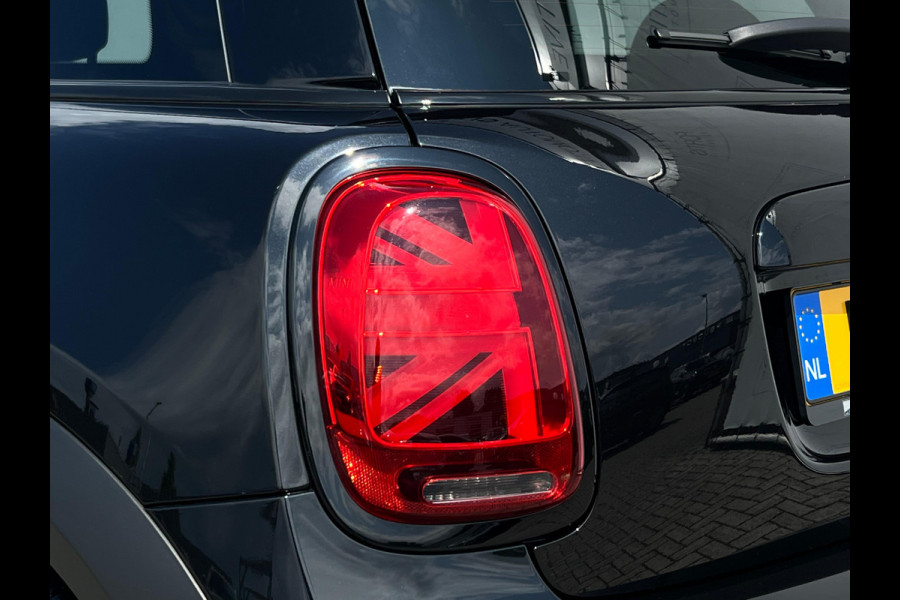 MINI Mini 1.5 Cooper John Cooper Works PANO | STUURWIEL VERW | STOELVERW | KEYLESS | DEALER ONDERH | SFEERVERL |