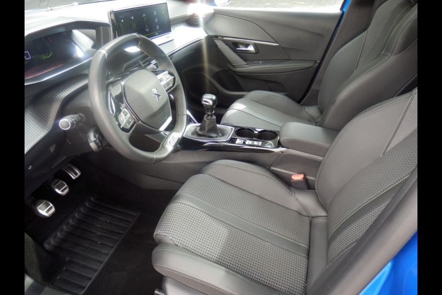 Peugeot 208 1.2 PureTech GT I Panoramadak I Aut. airco I