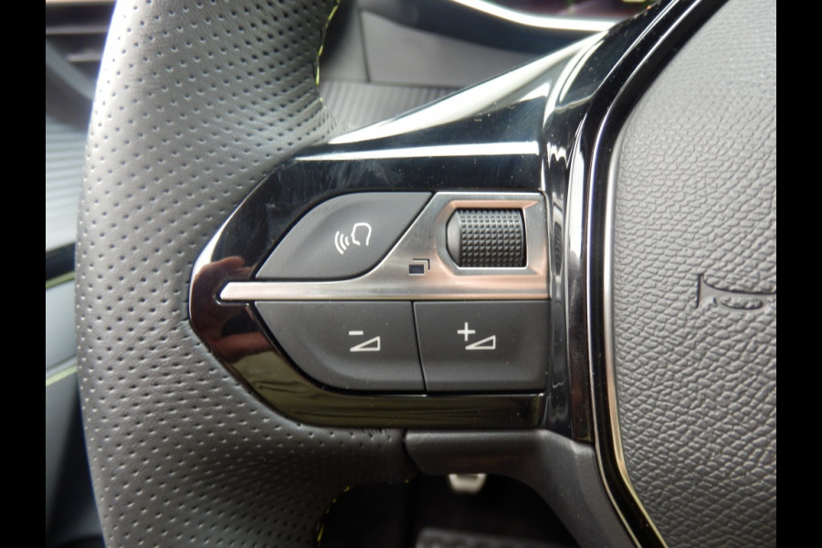 Peugeot 208 1.2 PureTech GT I Panoramadak I Aut. airco I