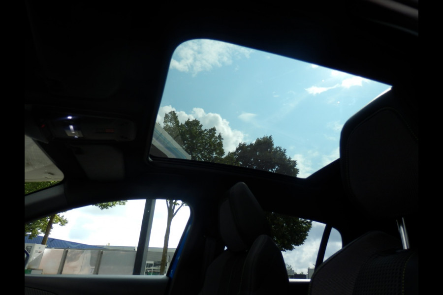Peugeot 208 1.2 PureTech GT I Panoramadak I Aut. airco I