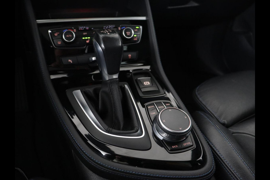 BMW 2 Serie Gran Tourer 218i M Sport 7-persoons | Panoramadak | Leder | Stoelverwarming | Trekhaak | Camera | Full LED | Sportstoelen | Navigatie | Park Assist