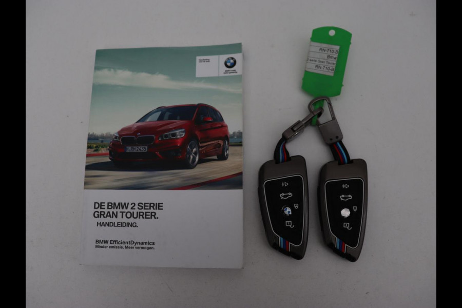 BMW 2 Serie Gran Tourer 218i M Sport 7-persoons | Panoramadak | Leder | Stoelverwarming | Trekhaak | Camera | Full LED | Sportstoelen | Navigatie | Park Assist