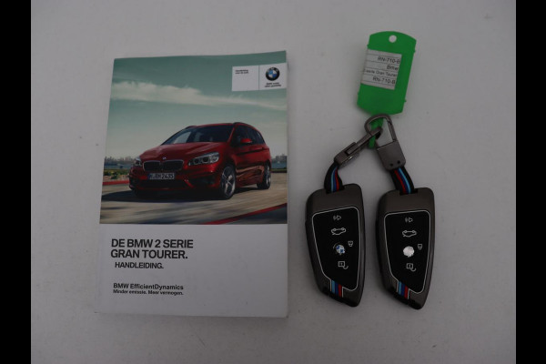 BMW 2 Serie Gran Tourer 218i M Sport 7-persoons | Panoramadak | Leder | Stoelverwarming | Trekhaak | Camera | Full LED | Sportstoelen | Navigatie | Park Assist
