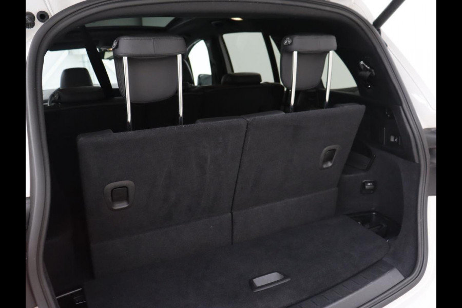 BMW 2 Serie Gran Tourer 218i M Sport 7-persoons | Panoramadak | Leder | Stoelverwarming | Trekhaak | Camera | Full LED | Sportstoelen | Navigatie | Park Assist
