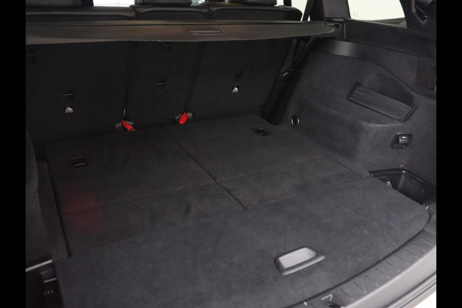 BMW 2 Serie Gran Tourer 218i M Sport 7-persoons | Panoramadak | Leder | Stoelverwarming | Trekhaak | Camera | Full LED | Sportstoelen | Navigatie | Park Assist