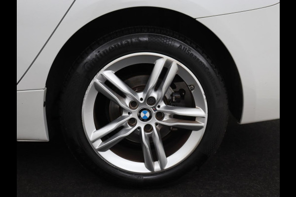 BMW 2 Serie Gran Tourer 218i M Sport 7-persoons | Panoramadak | Leder | Stoelverwarming | Trekhaak | Camera | Full LED | Sportstoelen | Navigatie | Park Assist