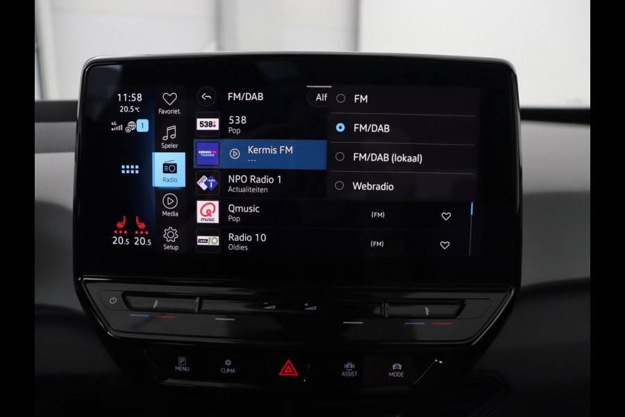 Volkswagen ID.3 First Max 58 kWh | Panoramadak | Head-Up | Stoel & stuurverwarming | Adaptive cruise | Camera | Massage | Elektrische stoelen | Sfeerverlichting | Carplay | Matrix LED