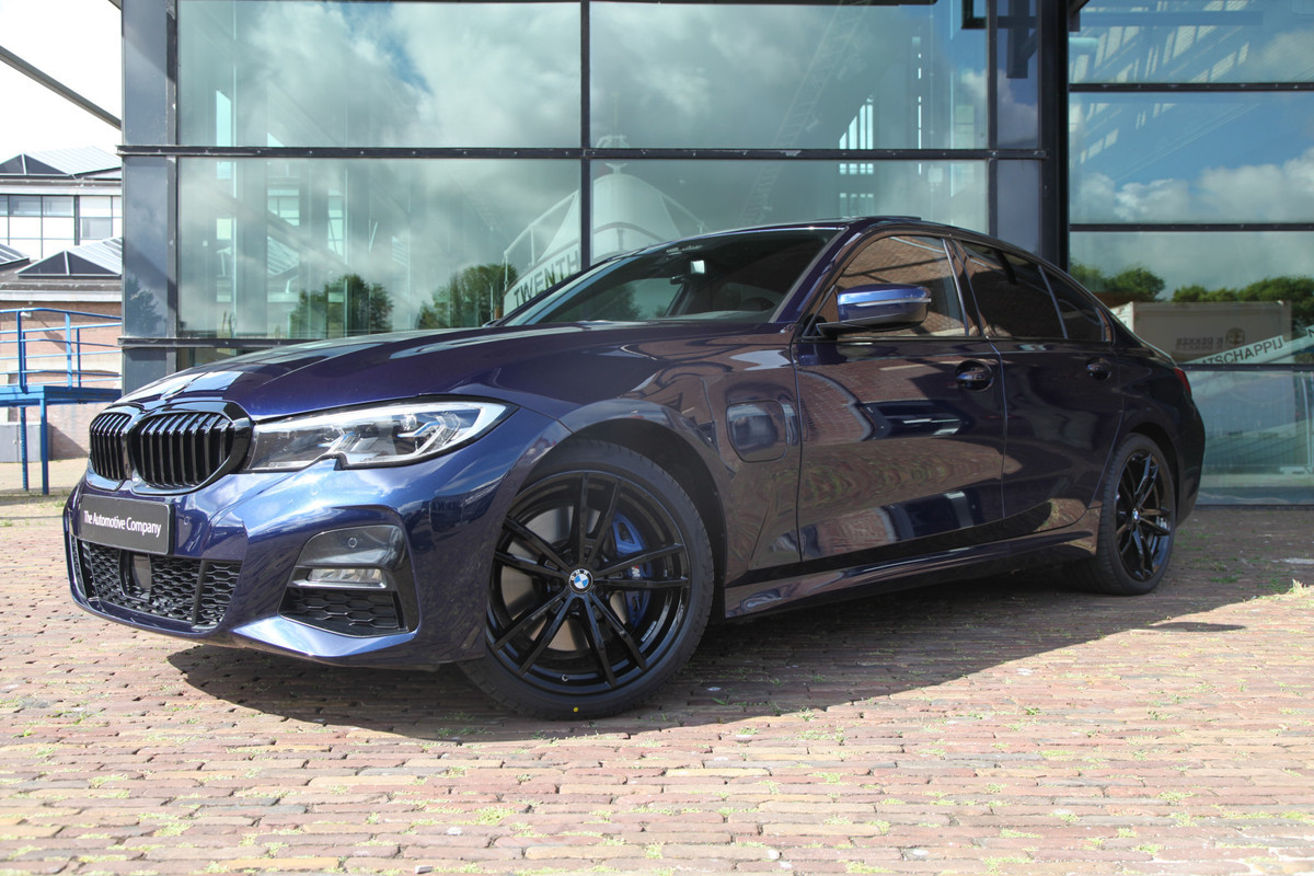 BMW 3-serie 330e M Sport HD/Adaptive/trekhaak/laser/Memory