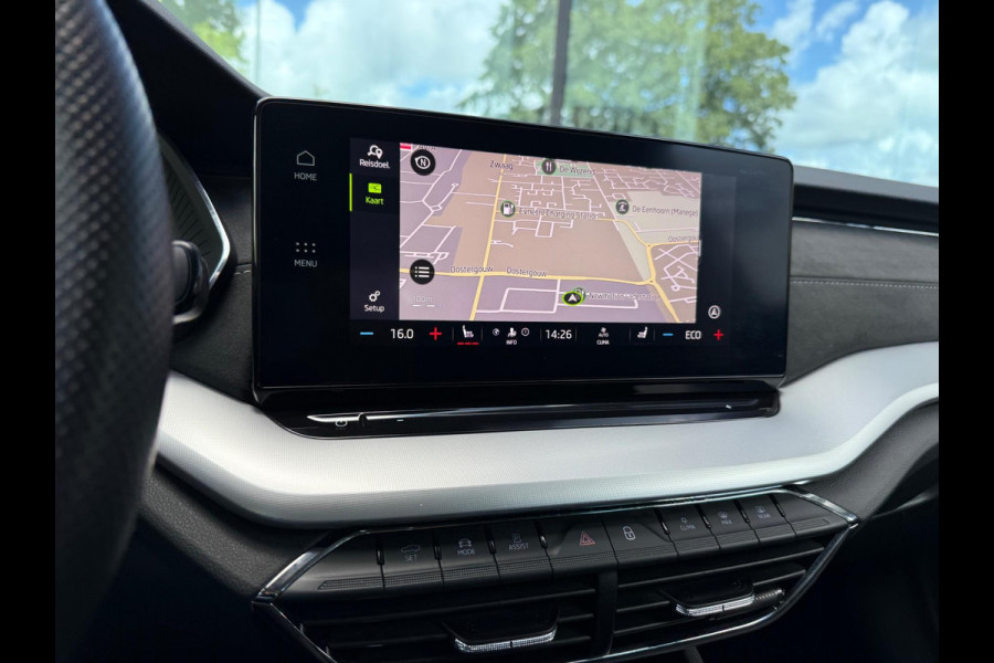 Škoda Octavia Combi 1.4 TSI iV PHEV Business Edition - Automaat - Navi - Winterpakket - Camera