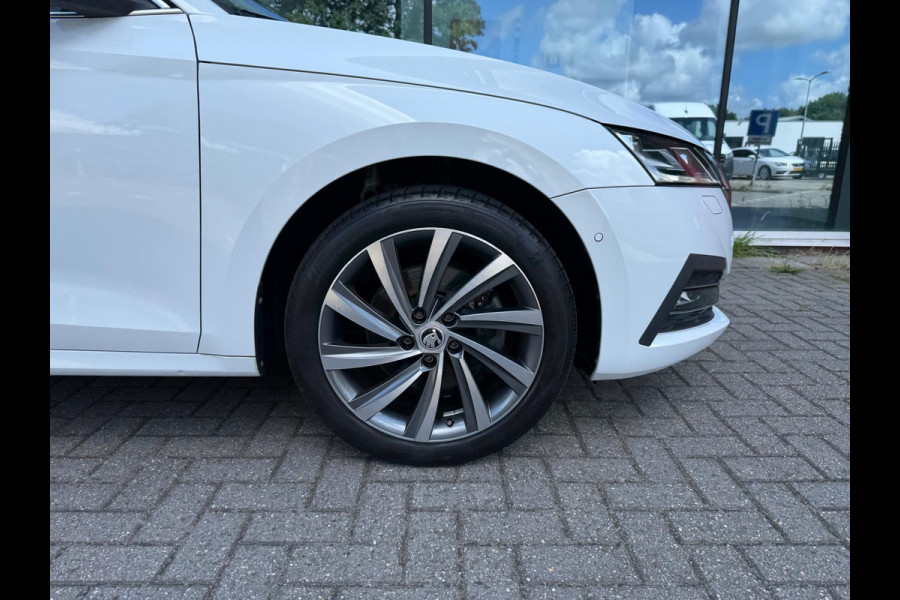 Škoda Octavia Combi 1.4 TSI iV PHEV Business Edition - Automaat - Navi - Winterpakket - Camera