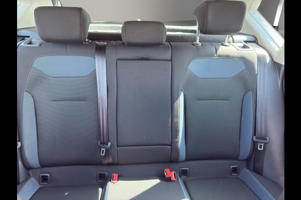 Seat Ateca 1.0 TSI Style | Navigatie | Klimaatregeling | Parkeersenors V+A | Electr. achterklep | Seat Ateca 1.0 TSI Style | Navigatie | Klimaatregeling | Parkeersenors V+A | Electr. achterklep |