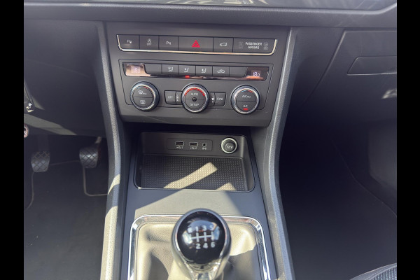 Seat Ateca 1.0 TSI Style | Navigatie | Klimaatregeling | Parkeersenors V+A | Electr. achterklep | Seat Ateca 1.0 TSI Style | Navigatie | Klimaatregeling | Parkeersenors V+A | Electr. achterklep |