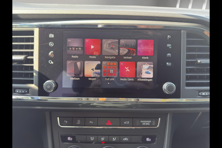 Seat Ateca 1.0 TSI Style | Navigatie | Klimaatregeling | Parkeersenors V+A | Electr. achterklep | Seat Ateca 1.0 TSI Style | Navigatie | Klimaatregeling | Parkeersenors V+A | Electr. achterklep |