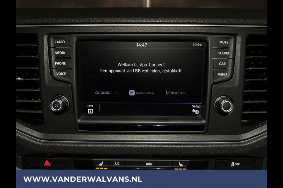 Volkswagen Crafter 2.0 TDI 140 pk L3H2 L2H1 Euro6 ** Airco | Apple Carplay | Cruisecontrol | Andoid Auto | Parkeersensoren, Stoelverwarming, Bijrijdersbank, 3000kg trekvermogen