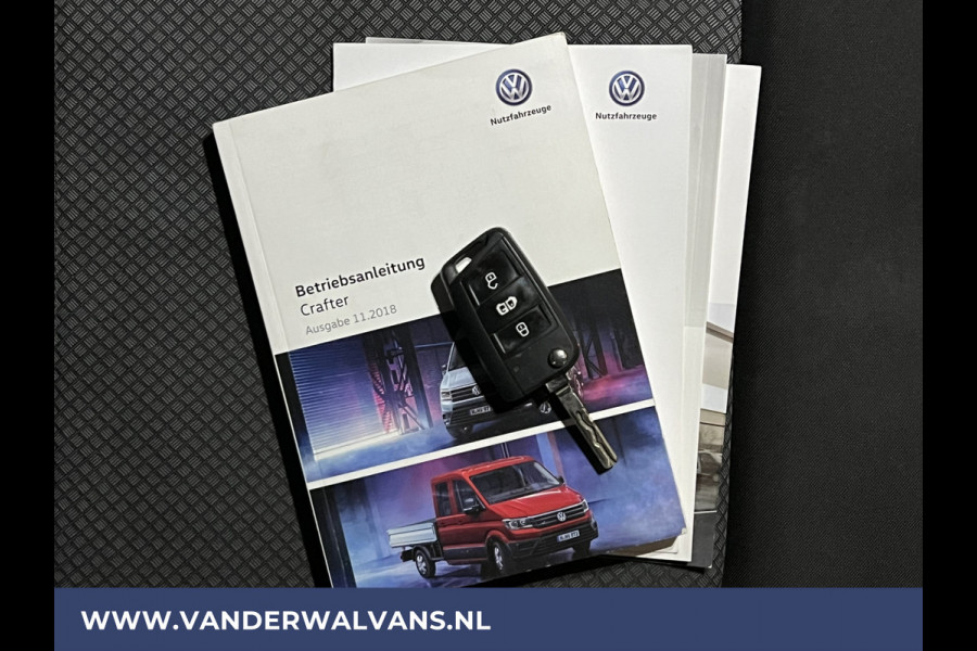Volkswagen Crafter 2.0 TDI 140 pk L3H2 L2H1 Euro6 ** Airco | Apple Carplay | Cruisecontrol | Andoid Auto | Parkeersensoren, Stoelverwarming, Bijrijdersbank, 3000kg trekvermogen