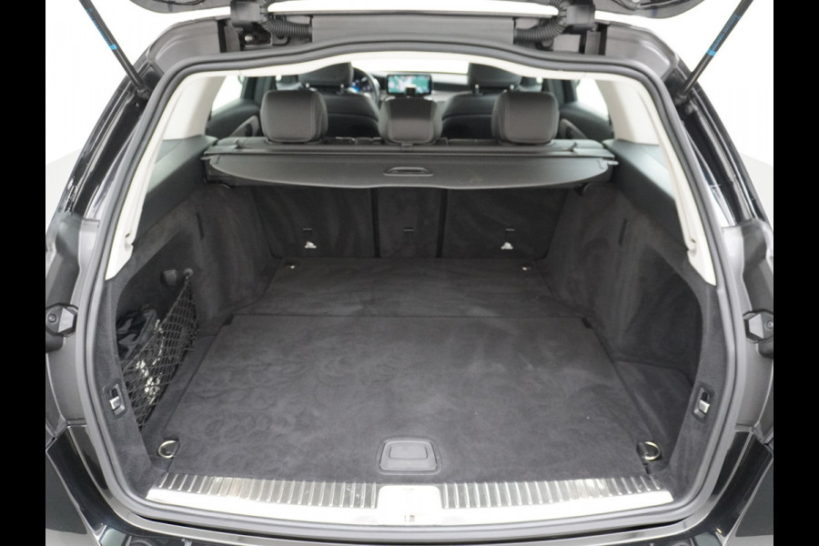 Mercedes-Benz C-Klasse Estate C 300 d Estate AMG line | Distronic LED Trekhaak