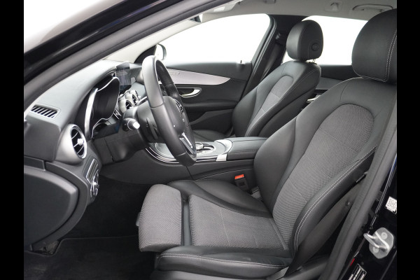 Mercedes-Benz C-Klasse Estate C 300 d Estate AMG line | Distronic LED Trekhaak