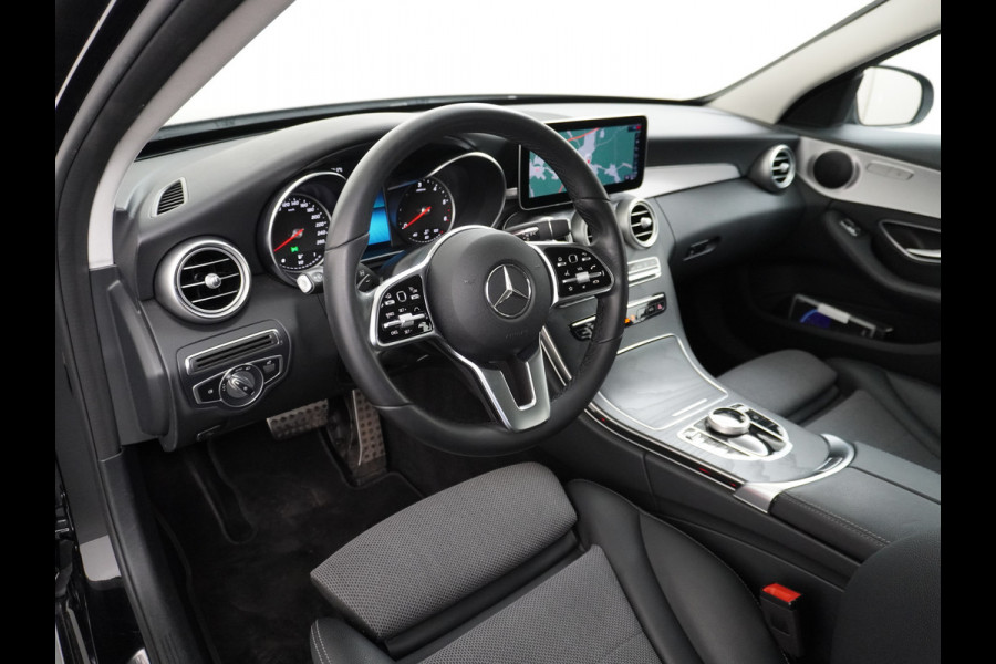 Mercedes-Benz C-Klasse Estate C 300 d Estate AMG line | Distronic LED Trekhaak