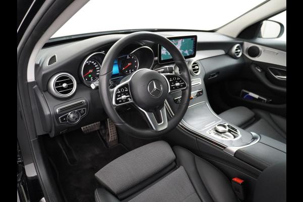 Mercedes-Benz C-Klasse Estate C 300 d Estate AMG line | Distronic LED Trekhaak