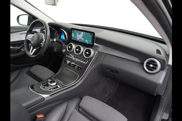 Mercedes-Benz C-Klasse Estate C 300 d Estate AMG line | Distronic LED Trekhaak