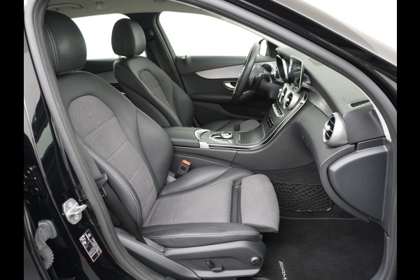 Mercedes-Benz C-Klasse Estate C 300 d Estate AMG line | Distronic LED Trekhaak
