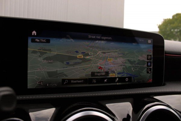 Mercedes-Benz A-Klasse A 180 Aut. AMG Line Pano, MBUX, LED