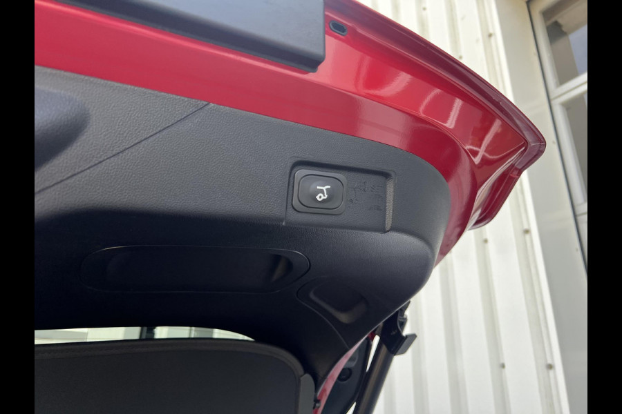 Ford Puma 1.0 EcoBoost Hybrid ST-Line X 155pk Automaat | Panoramadak | Afneembare trekhaak | Winter Pack | Adaptive cruise control | 360 graden camera | Bang&Olufsen | Elektrsiche achterklep | Matrix LED