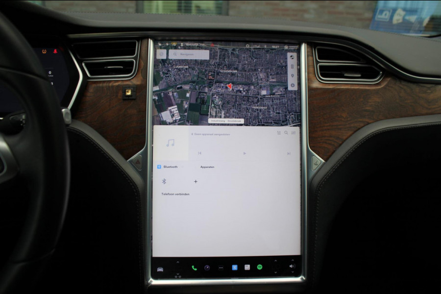 Tesla Model S 75 Base