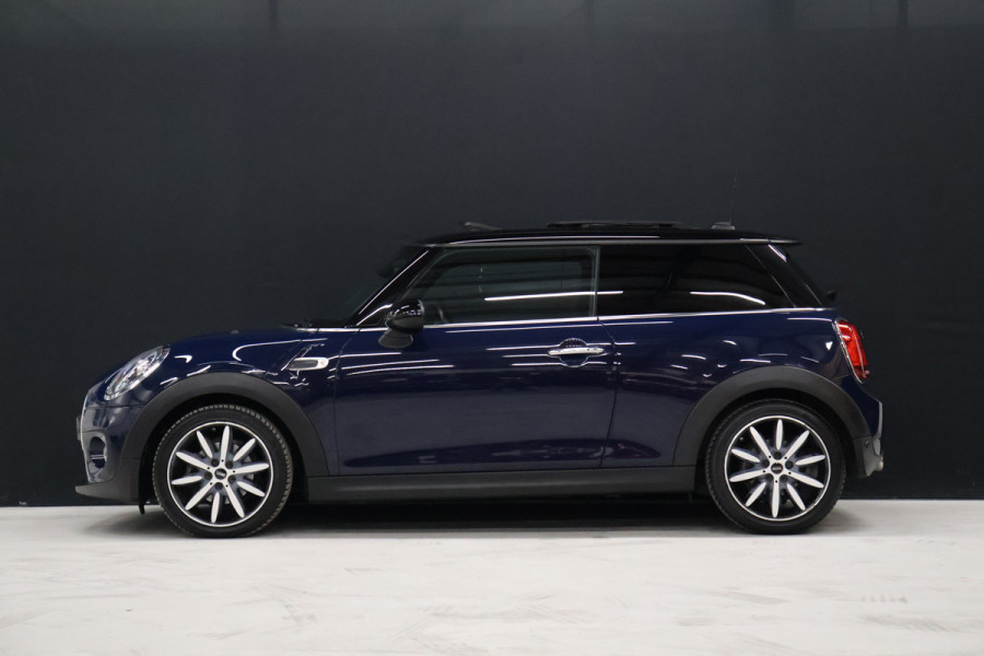 MINI Mini 1.5 Cooper Chili [SCHUIFDAK, APPLE CARPLAY, STOELVERWARMING, PARKEERSENSOR, CRUISE CONTROL, NIEUWSTAAT]