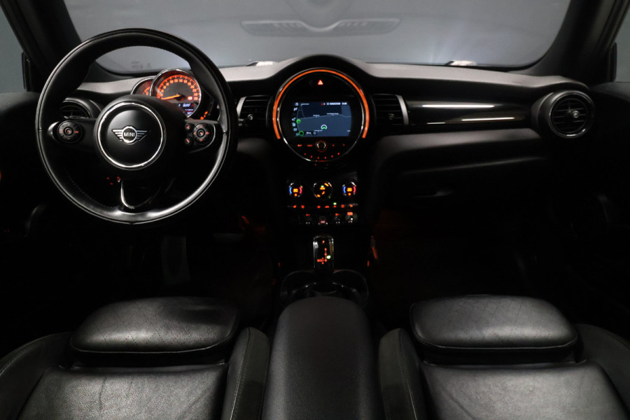 MINI Mini 1.5 Cooper Chili [SCHUIFDAK, APPLE CARPLAY, STOELVERWARMING, PARKEERSENSOR, CRUISE CONTROL, NIEUWSTAAT]