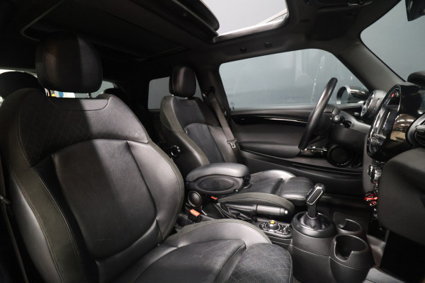 MINI Mini 1.5 Cooper Chili [SCHUIFDAK, APPLE CARPLAY, STOELVERWARMING, PARKEERSENSOR, CRUISE CONTROL, NIEUWSTAAT]