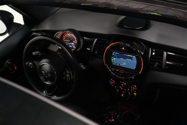 MINI Mini 1.5 Cooper Chili [SCHUIFDAK, APPLE CARPLAY, STOELVERWARMING, PARKEERSENSOR, CRUISE CONTROL, NIEUWSTAAT]