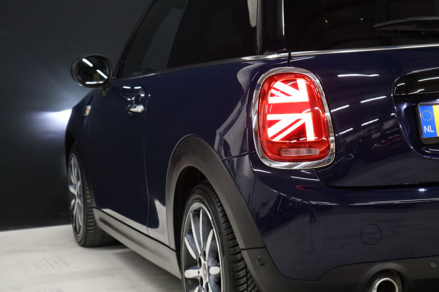 MINI Mini 1.5 Cooper Chili [SCHUIFDAK, APPLE CARPLAY, STOELVERWARMING, PARKEERSENSOR, CRUISE CONTROL, NIEUWSTAAT]
