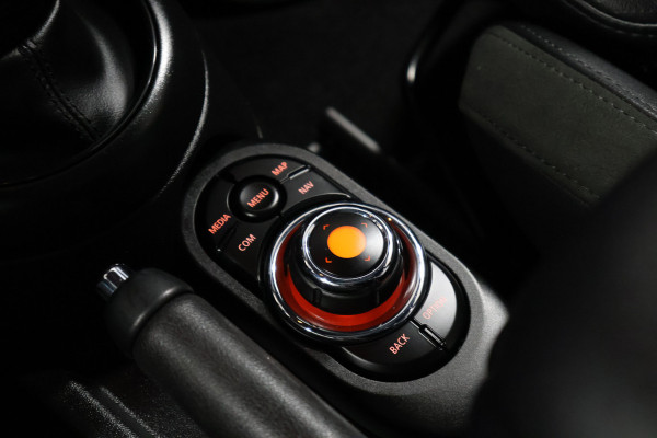 MINI Mini 1.5 Cooper Chili [SCHUIFDAK, APPLE CARPLAY, STOELVERWARMING, PARKEERSENSOR, CRUISE CONTROL, NIEUWSTAAT]