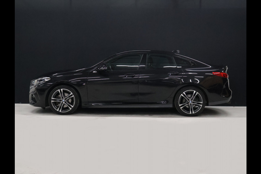 BMW 2 Serie Gran Coupé 218i M Sport [LED, DAB, LIVE COCKPIT, SFEERVERLICHTING, CAMERA, PDC V+A, APPLE CARPLAY, ANDROID, M PAKKET, CRUISE CONTROL, NIEUWSTAAT]