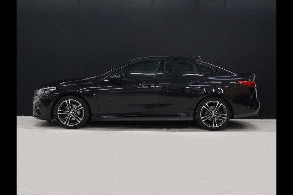 BMW 2 Serie Gran Coupé 218i M Sport [LED, DAB, LIVE COCKPIT, SFEERVERLICHTING, CAMERA, PDC V+A, APPLE CARPLAY, ANDROID, M PAKKET, CRUISE CONTROL, NIEUWSTAAT]