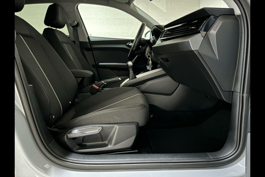 Audi A1 Sportback 30 TFSI Black Edition Virtual Carplay Cruise NAP