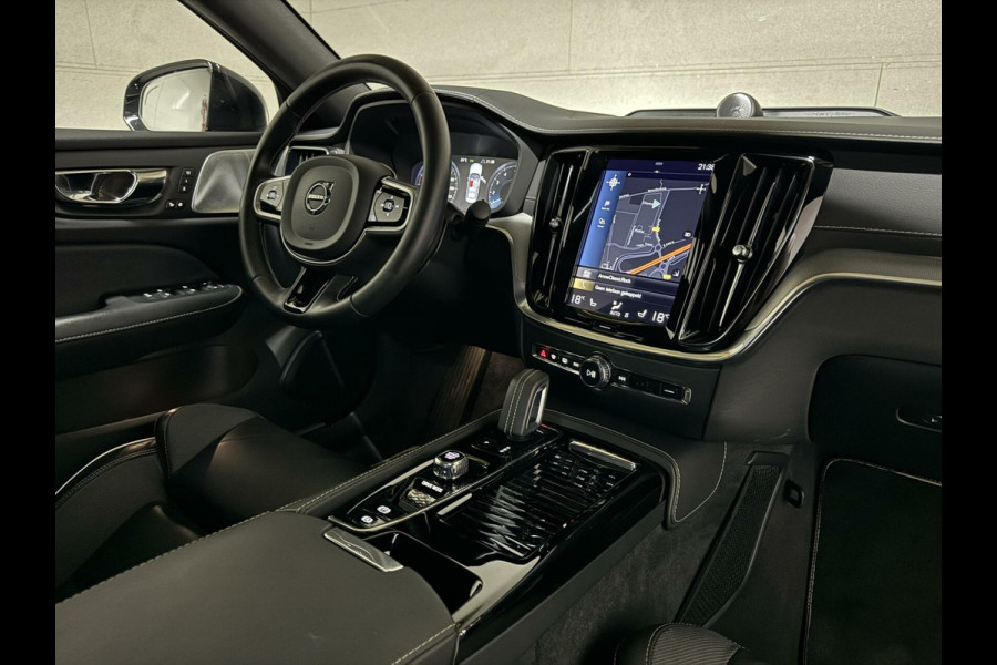 Volvo S60 2.0 T8 AWD Polestar Engineered B&W Pano Trekh. 360° Autopilot