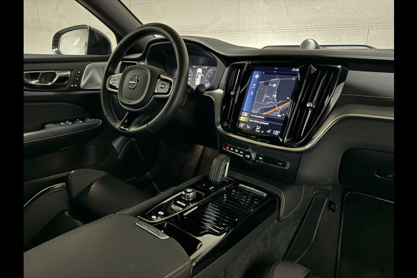 Volvo S60 2.0 T8 AWD Polestar Engineered B&W Pano Trekh. 360° Autopilot