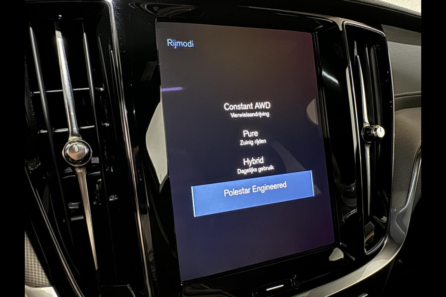 Volvo S60 2.0 T8 AWD Polestar Engineered B&W Pano Trekh. 360° Autopilot